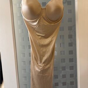 Maidenform Beige Shapewear Slip strapless balconette convertible straps